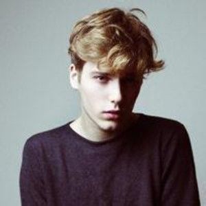 Meet your Posher, Stubbs